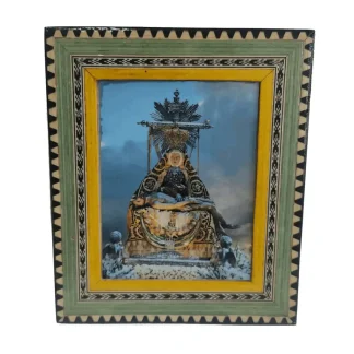 Marco de taracea con imagen de la Virgen de las Angustias